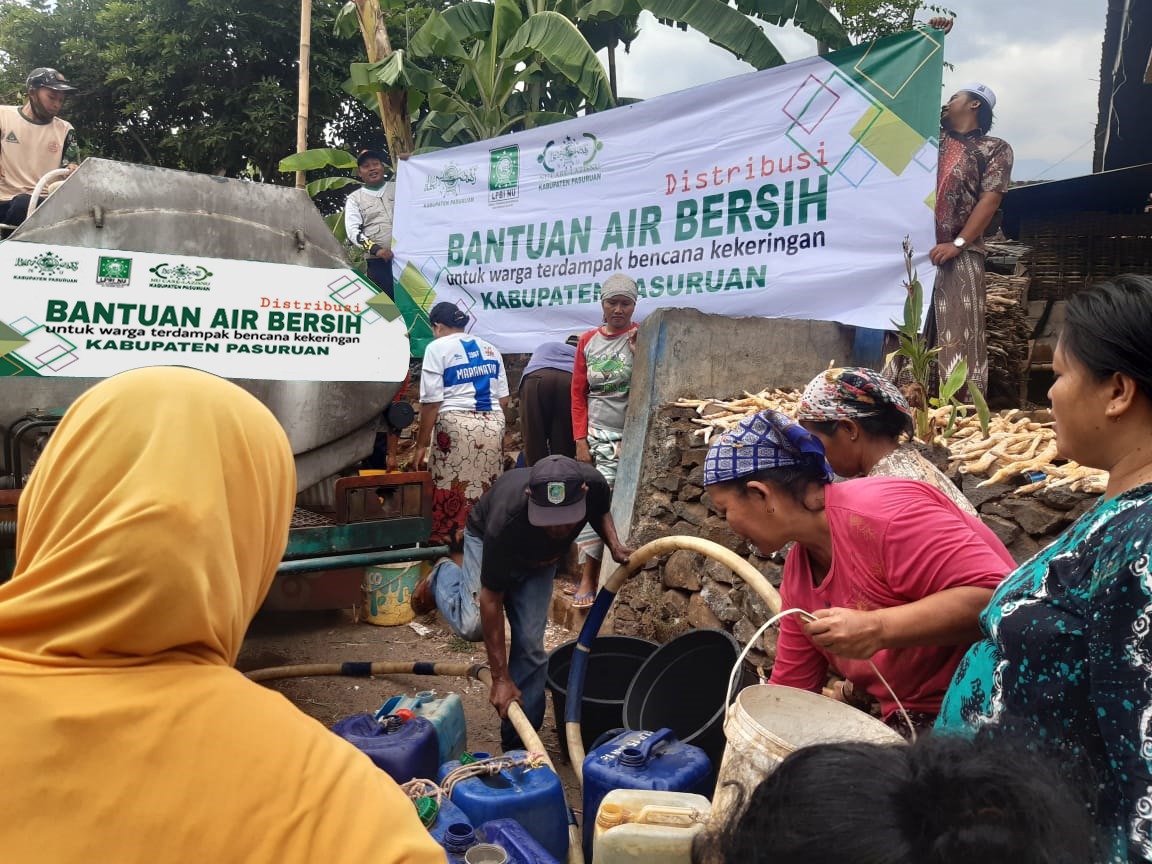 LAZISNU Kab. Pasuruan Salurkan Bantuan Air Bersih untuk Warga Terdampak Kekeringan