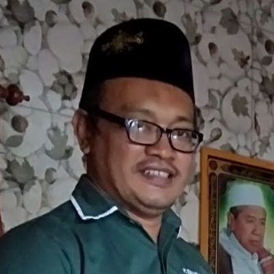 Tutup Program Kerja Pimpinan Cabang, ISNU Kab. Pasuruan Bagi Baju Koko Untuk Pengurus