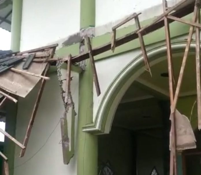 Dampak gempa malang di pasuruan
