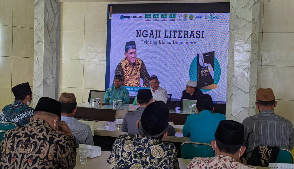 Ngaji Literasi LTNNU, Zainul Milal Bizawie Ungkap Pasuruan dalam Jejaring Ulama Diponegoro
