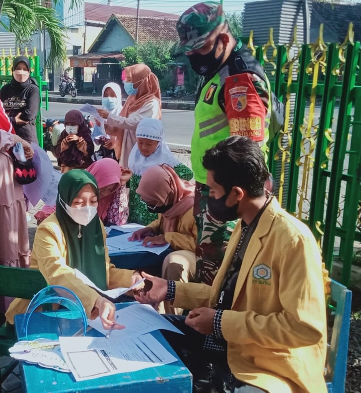 Didampingi Mahasiswa ITSNU, Pelajar di Pasuruan Tak Lagi Takut Divaksin