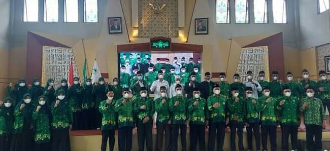 Resmi Dilantik, Pergunu Pasuruan Diminta Jadi Teladan dan Perjuangkan Hak Guru