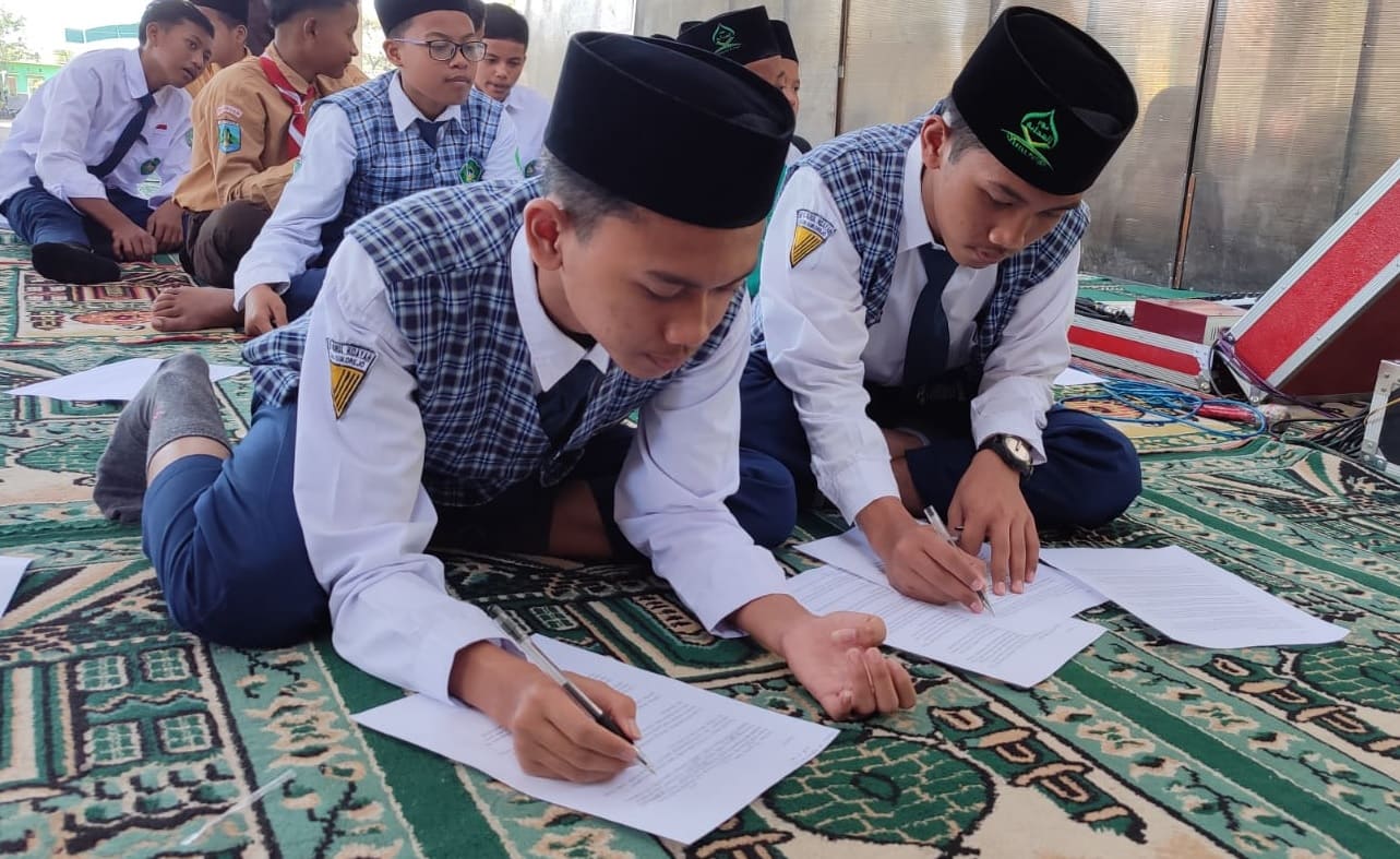 Rekrut dan Memperkuat Kapasitas Tim Media, Manhid Lecari Gelar Ngaji Jurnalistik