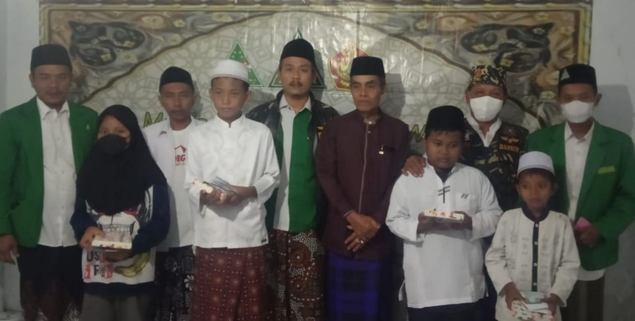 Awal Muharram, Rutinan Rijalul Ansor Rejoso Santuni Anak Yatim