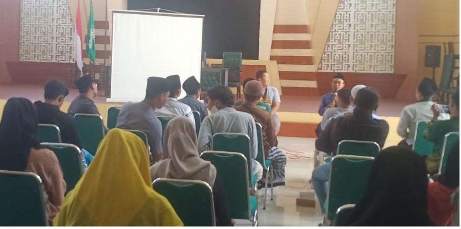 Manfaat Belajar Jurnalistik di Tengah Derasnya Informasi Hoax