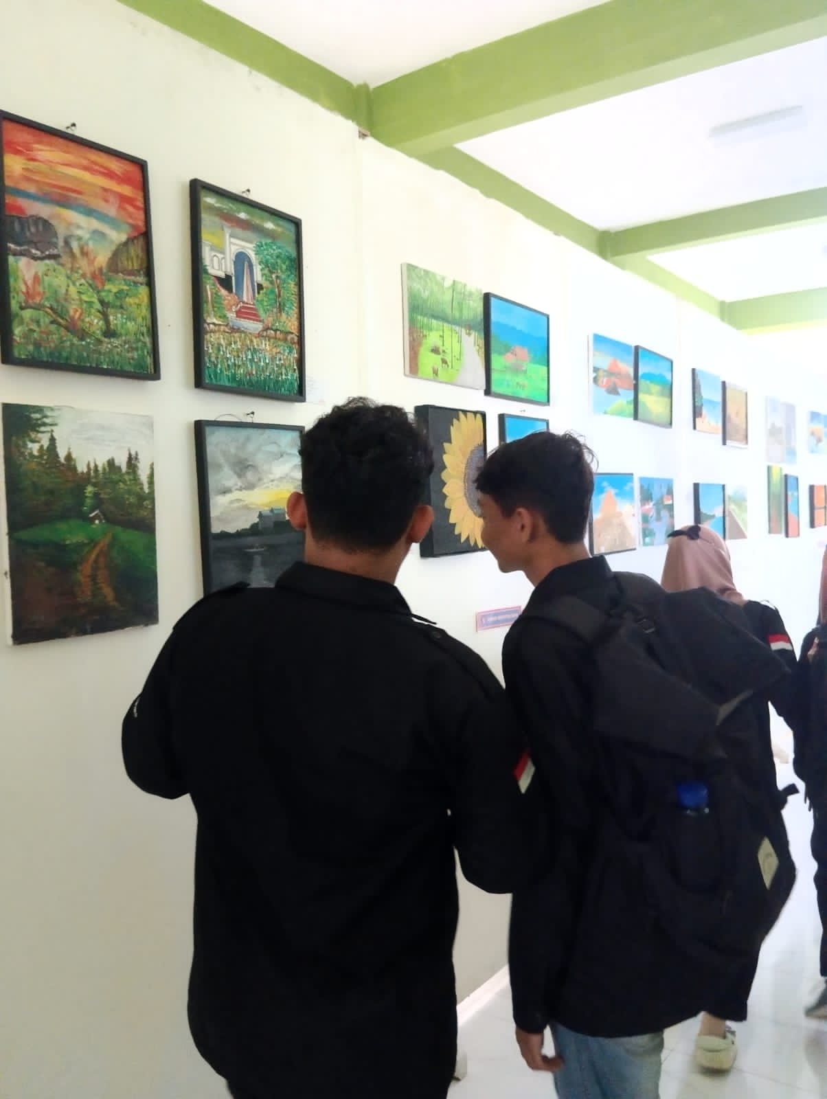Di Visual Enthusiast, Mahasiswa DKV ITSNU Pasuruan Diajak Berani Gelar Karya