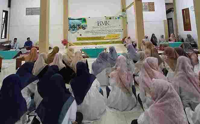 Kepala LBM Santri Al-Yasini: Bahtsul Masail Ciri Pesantren Salaf