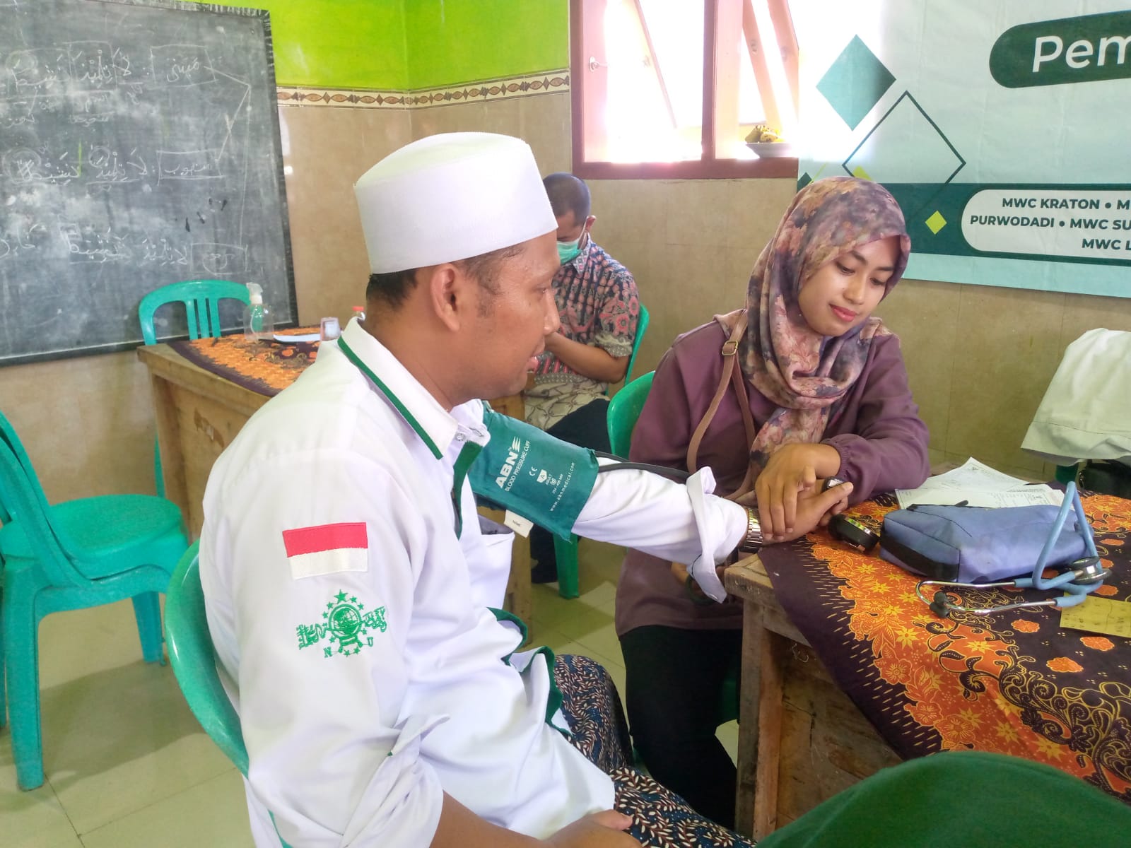 NU Peduli dan LAZISNU Pasuruan Gelar Pengobatan Gratis di Kecamatan Kraton