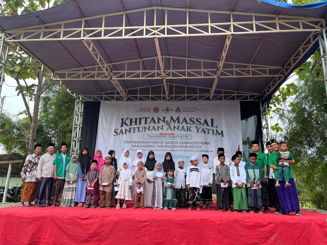GP Ansor Karangpandan Gelar Khitan Massal dan Santunan Yatim
