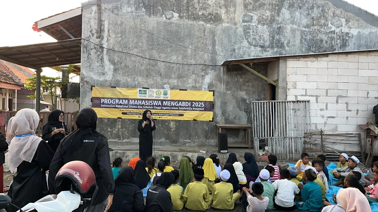 Mahasiswa UNU STAIS Pasuruan Kembangkan Potensi Lokal Lewat Kerajinan Kerang