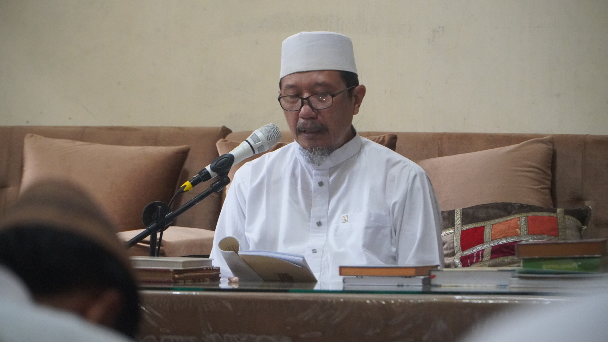 KH Imron Mutamakkin Ulas Amalan Pembuka Keberkahan Rezeki