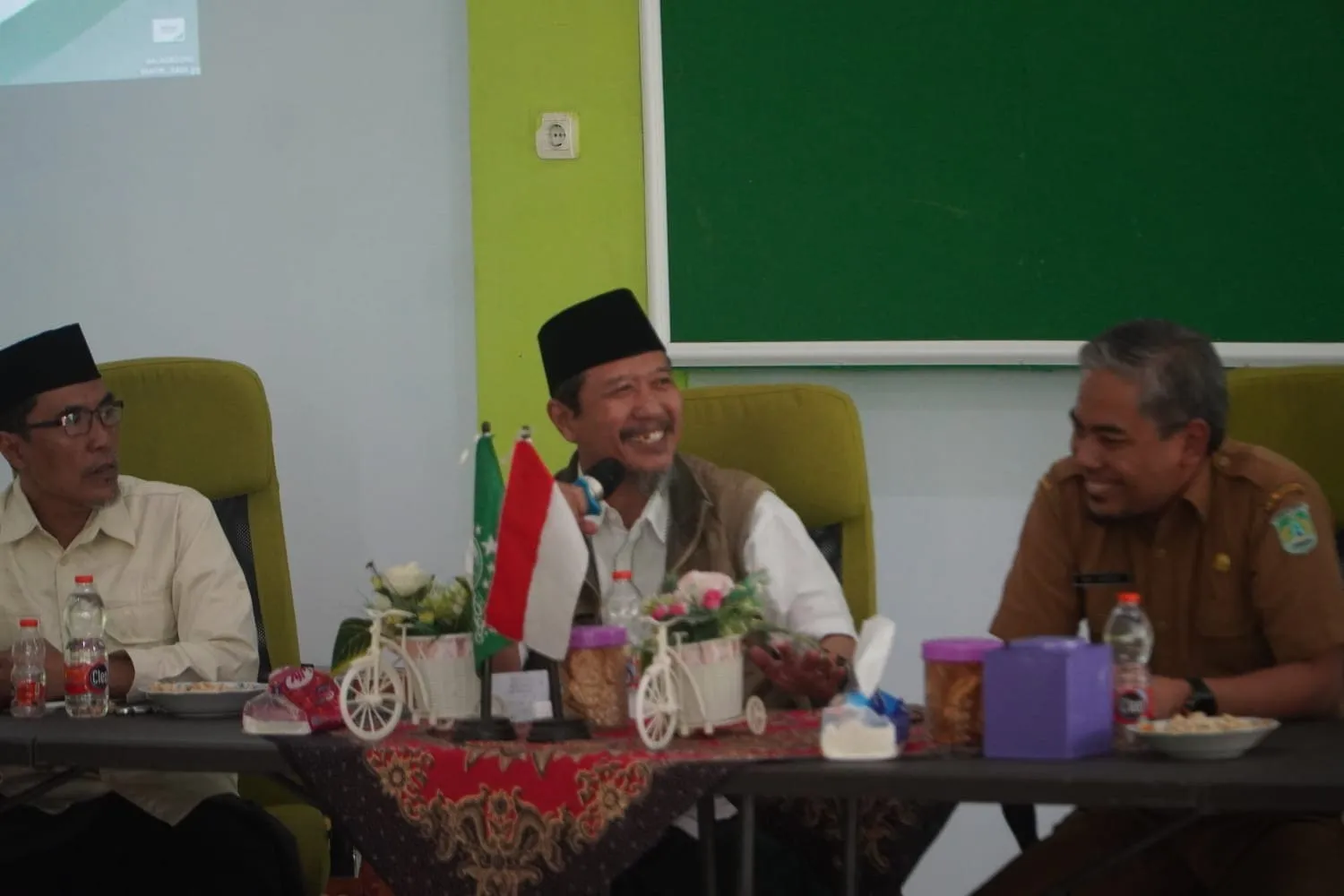 KH Imron Mutamakkin: Pola Hidup Sehat Rasulullah SAW Harus Menjadi Budaya Santri